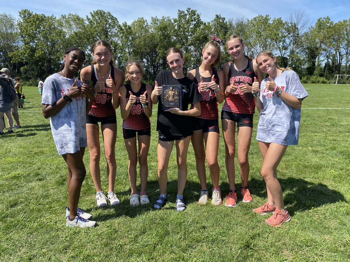 These Rovers were amazing today!!!Northampton Invitational!  3rd for the girls, 4th for the boys!!!
#eastonstrong #family 🏃‍♀️🏃🏻‍♂️👏🏻❤️