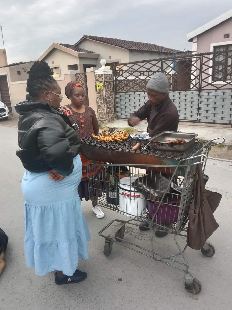 "This guy has only 1 hand. He's selling chicken feet, sausage with pork he doesn't stay in one place he moves around with his trolley he stays in Nyanga his name is Jeremiah Sobe ... Let's make his business trend true hustler I was very inspired to see a young man like him with