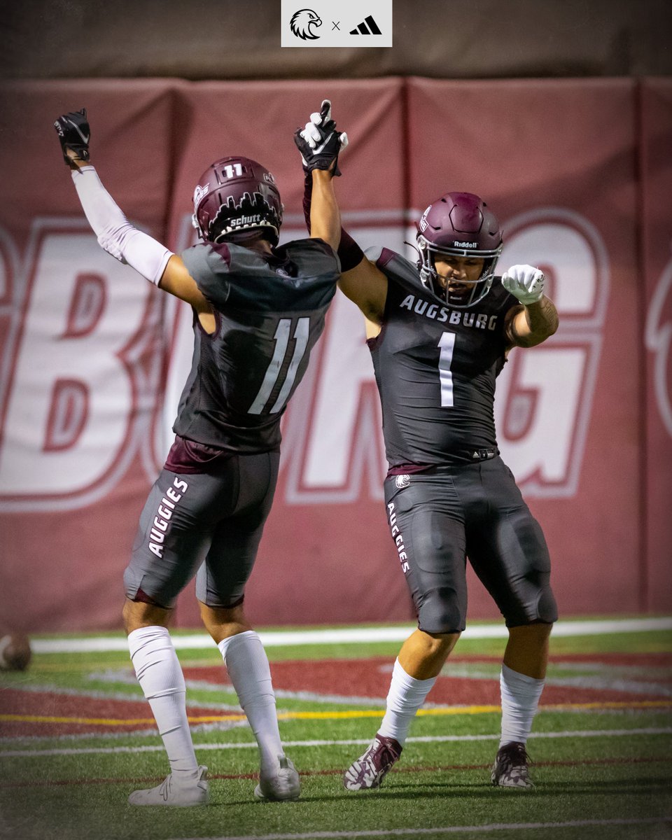 That's that 13 catches, 237 yds and 3 TDs dance!