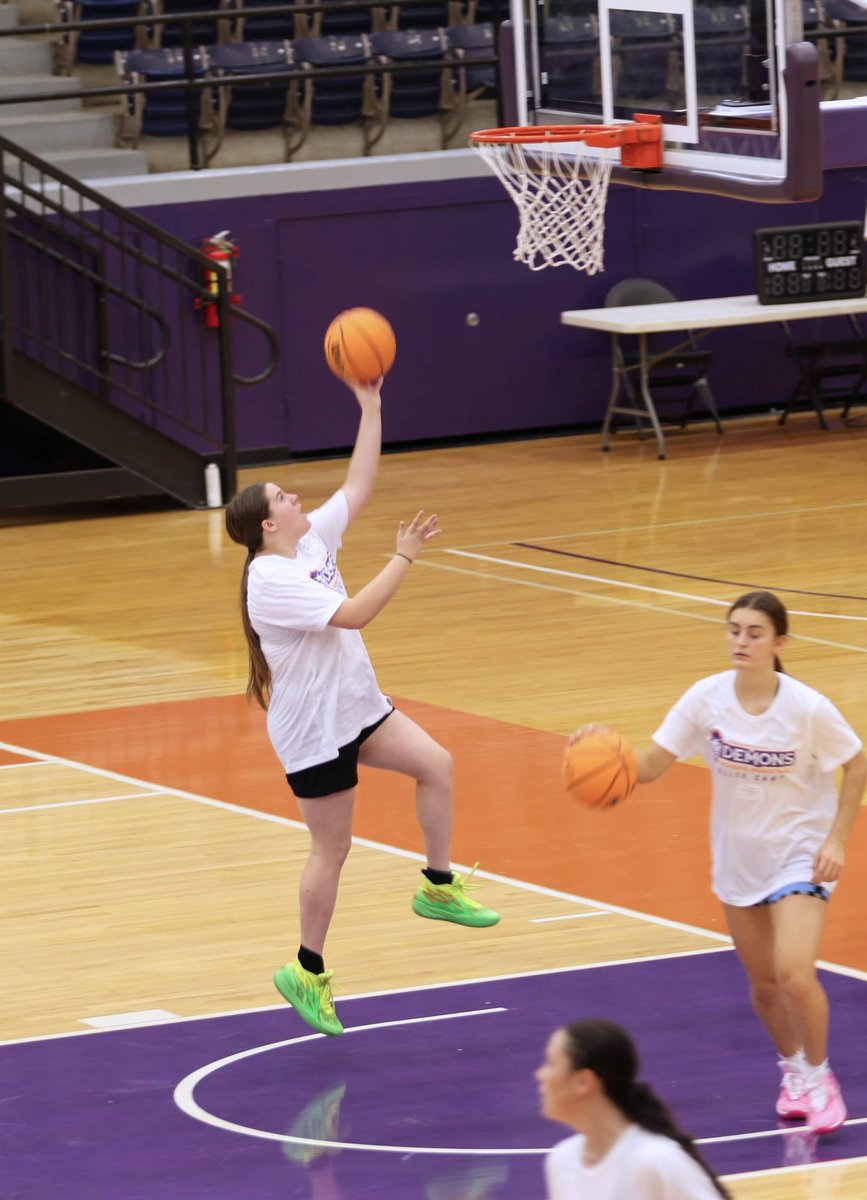 Thank you to the <a href="/NSUDemonsWBB/">NSU Women's Basketball</a> for hosting a great camp last week! <a href="/anna_wbb99/">Anna Carroll</a> had a great time!