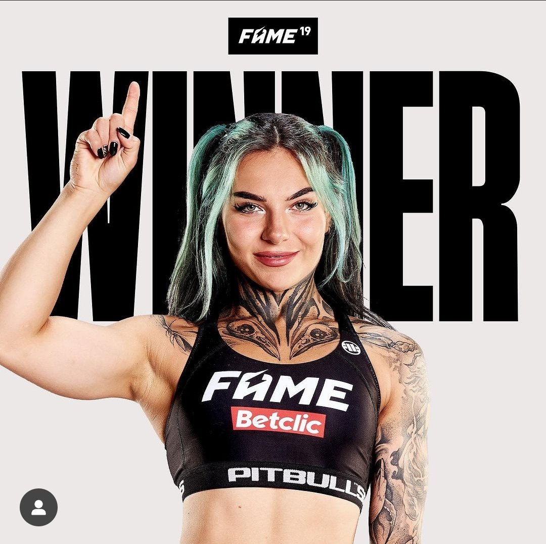 Potężna Sheeya zniszczyła Dominike Rybak. Po trzech rundach wygrała jednoglosną decyzją sędziów. Walka nudna, wolę pojedynki w K1 #famemma19