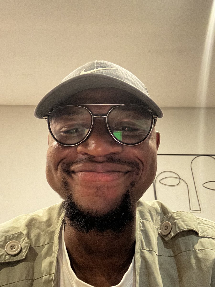 MuziTCC_'s tweet image. This is Mbulelo tweeting, before i go permanently, #PochettinoOut!  Choose your words carefully, @sivusembingo I’ll never comment on your tweet again, and most importantly, it will still end in Salesforce Developer. Peace out #justiceforme! I was only  joking @elonmusk 😪😂