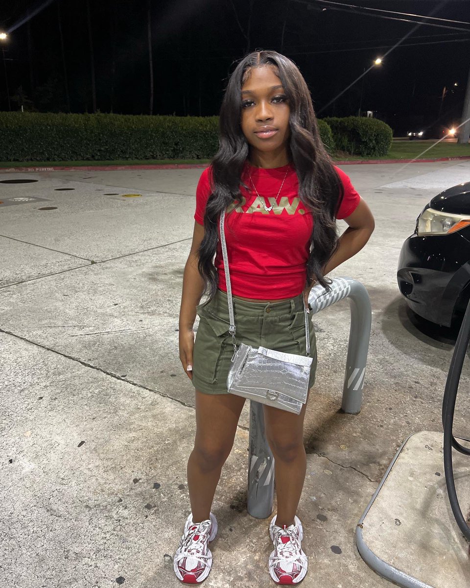 lilk2you's tweet photo. Lost a bad bitch now you fucking wit scrams 😕 https://t.co/xGOhMTyEvG