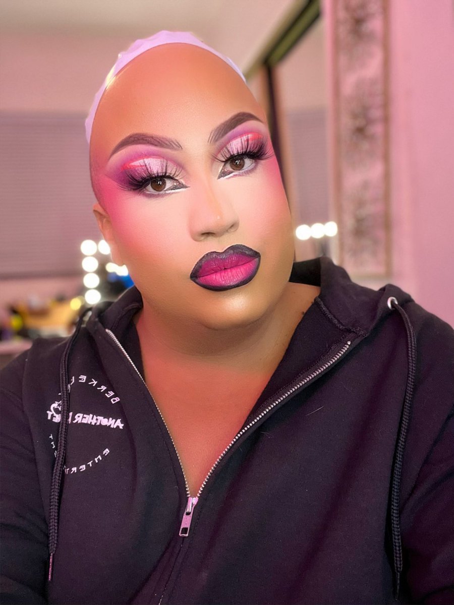 FOR THE FIRST TIME THIS YEAR I WORE MAKEUP YALL… AREN’T YOU PROUD?