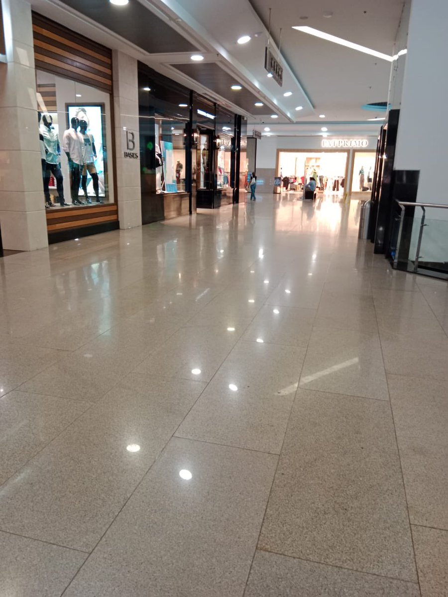 Estoy dando una vuelta por el Buenavista Monteria… quien por aquí para saludar y conocer.