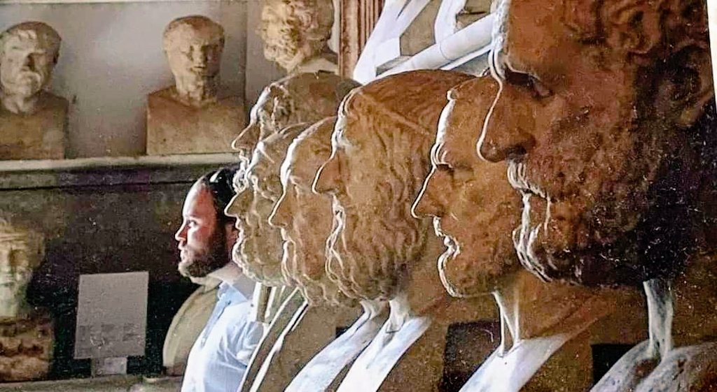 #WorldBeardDay
I mean what other subject can you get to do this with?! 🤣👀📷 Spot the imposter!😂

The Hall of the Philosophers is located in the Capitoline Museum on Capitoline Hill. The room contains many popular Greek and Roman philosophers.