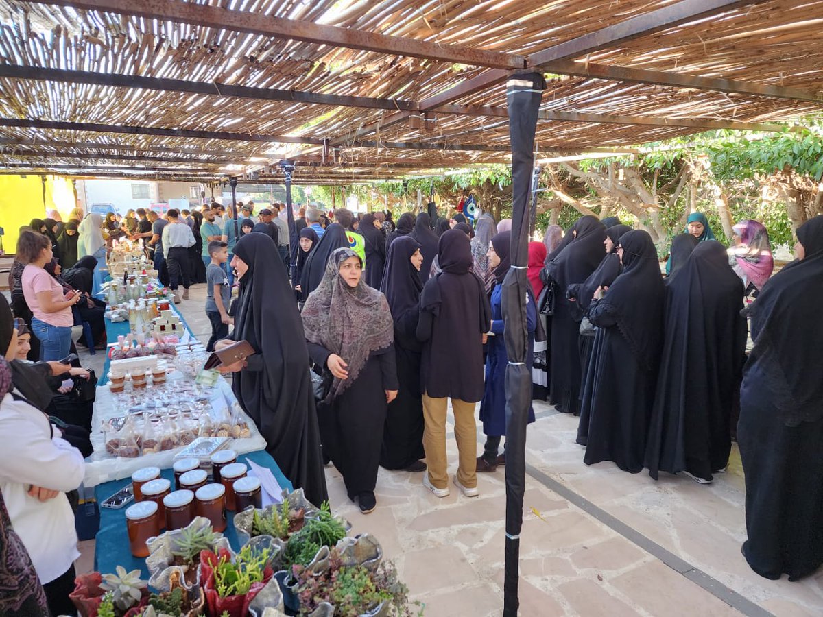 ضمن برنامج التمكين الاقتصادي للأسرة الذي أطلقه اتحاد بلديات جبل عامل افتتح معالي وزير العمل الدكتور مصطفى بيرم  معرض"جنى الأرض الطيبة"
 الذي تنظمه الهيئات النسائية _ قطاع الحجير" بالتعاون مع بلدية مجدل سلم وجمعية جهاد البناء الإنمائية وبدعم من جمعية الزهراء الخيرية الثقافية