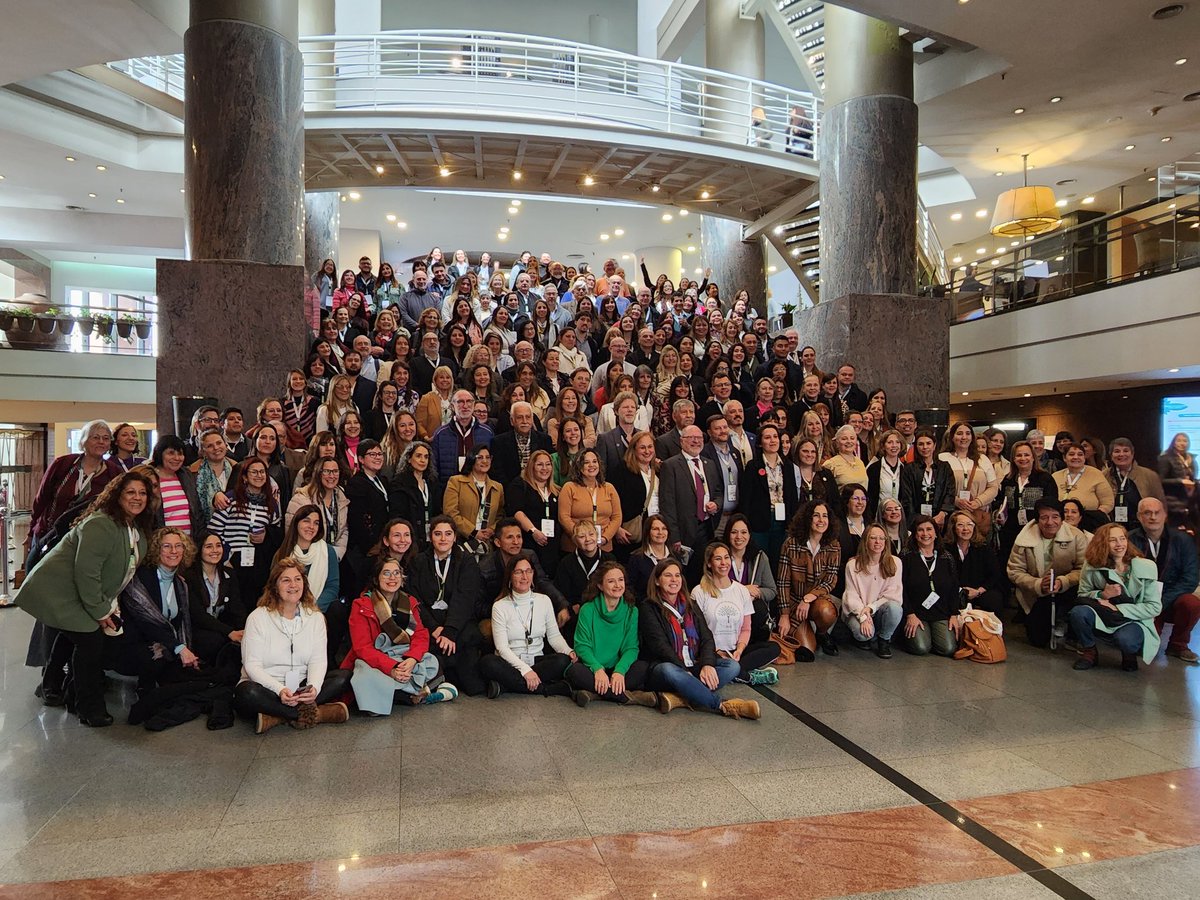 Preciosa nuestra mesa de "Fin de vida a la carta", para hablar de #CuidadosPaliativos, #suicidioasistido y #eutanasia.
Increíble la cantidad de gente para un conversatorio el sábado en la mañana.
Se termina así el Congreso Argentino de Geriatría y Gerontología.

#sagg2023