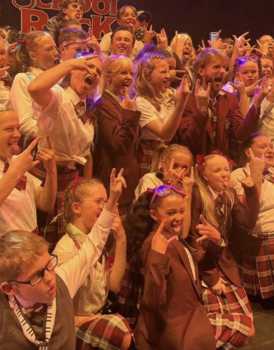 EvaThorny's tweet photo. School of Rock 2023❤️ https://t.co/MB3Aepnohc