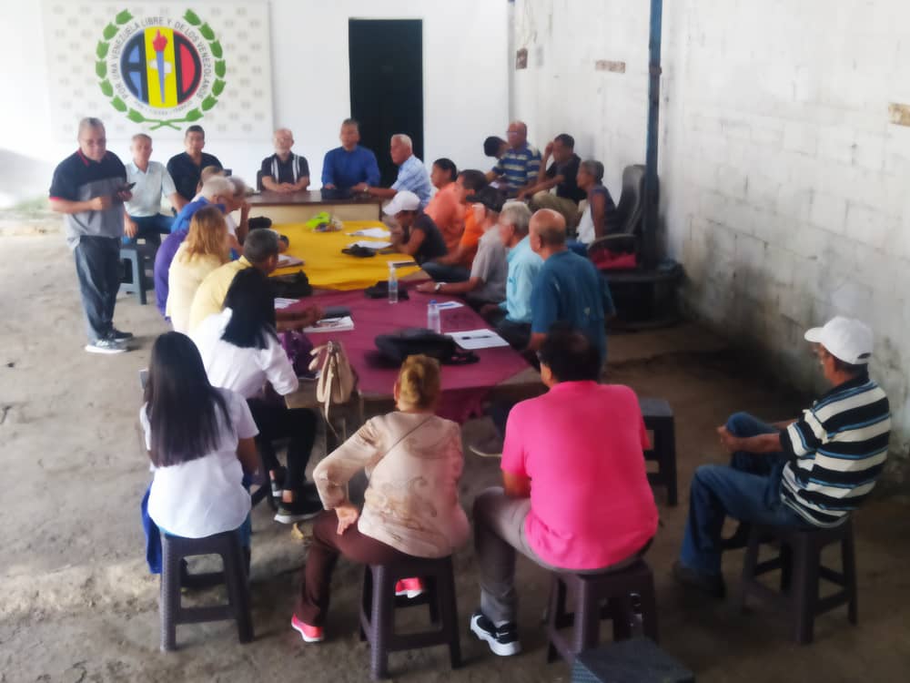 Viernes 1/09/23
"La Secretaría de Organización Seccional Carabobo sigue trabajando arduamente en la formación de coordinadores de centros electorales, y en esta oportunidad estuvieron en el municipio Naguanagua fortaleciendo las estructuras electorales municipales.
