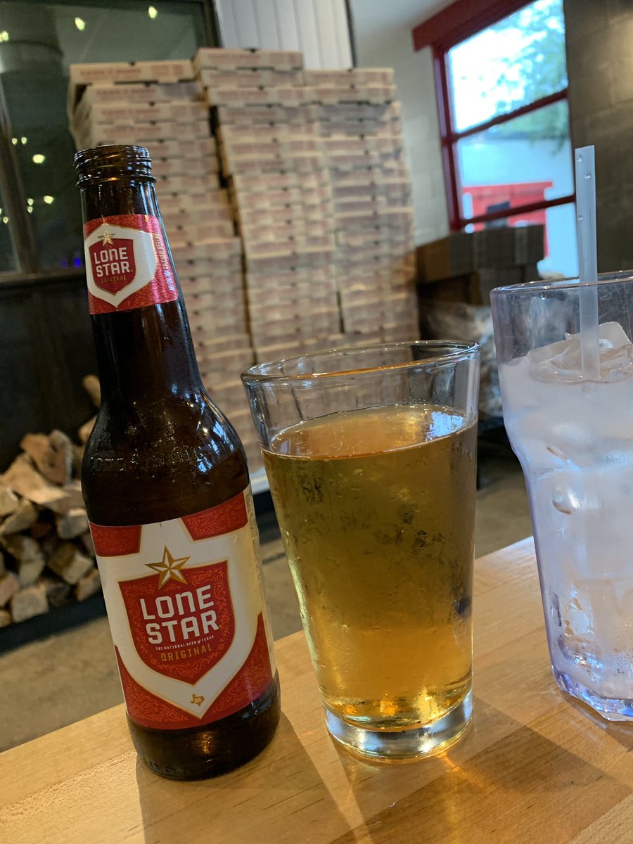 JRHutMan1's tweet photo. @canerosso  Time to unwind 🍺 https://t.co/GqjvNXVvgs