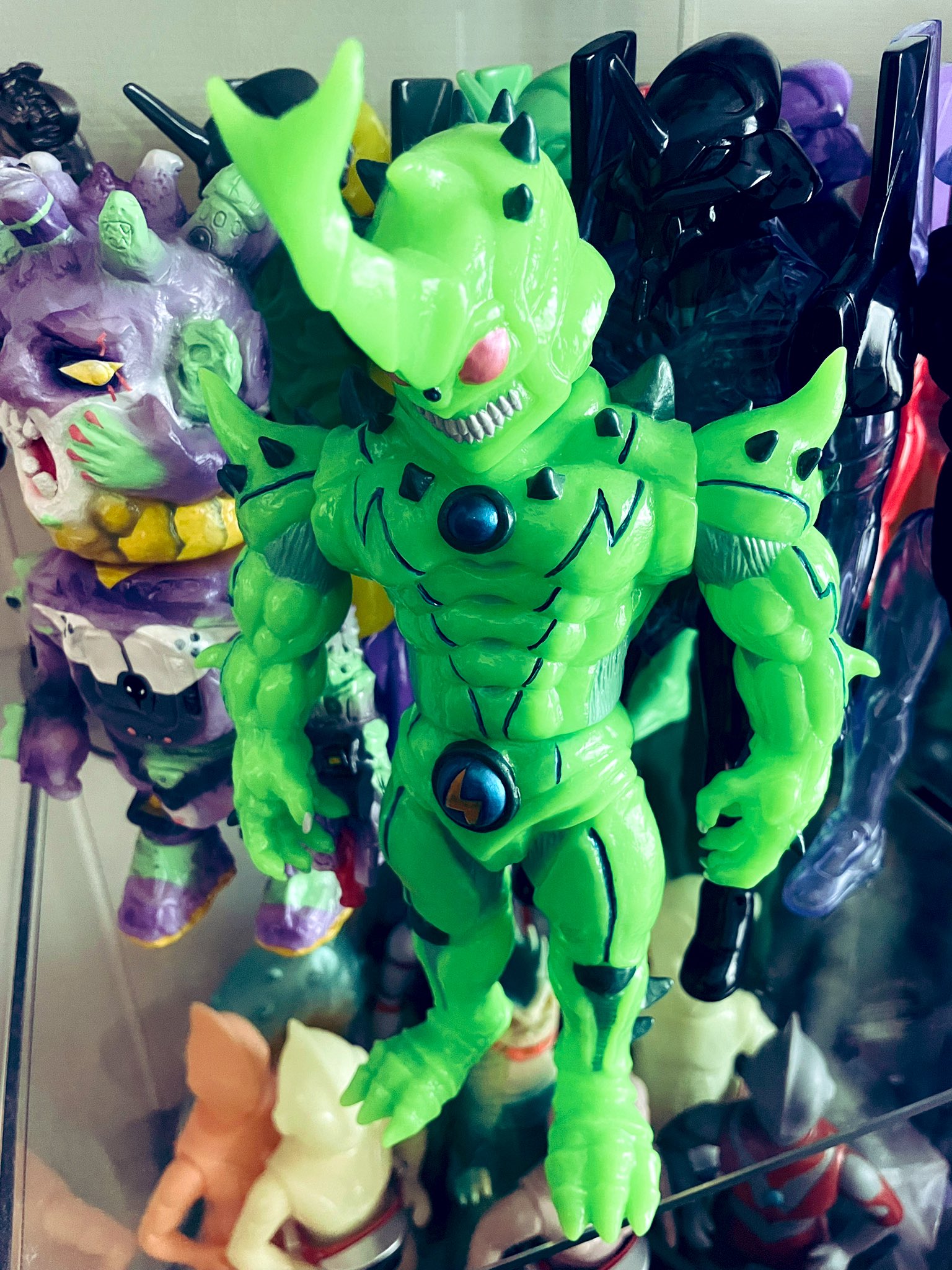 特撮 KENTH TOY WORKS x One up. ASTRO SKULLBOT 特撮 KENTH TOY WORKS x One up. ASTRO SKULLBOT KENTH TOY