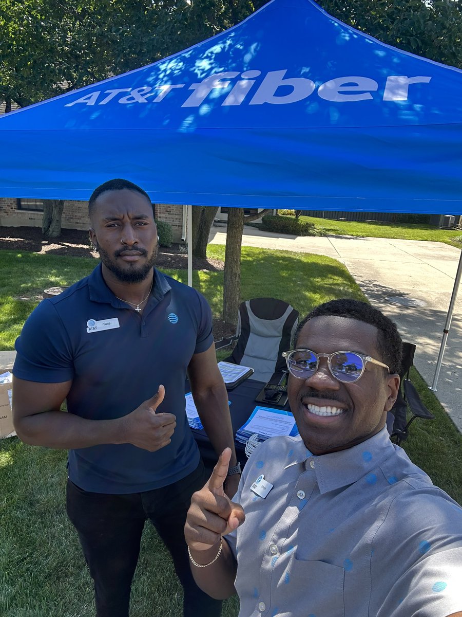 Emarjai Hampton (@attemjaythegoat) on Twitter photo Outside educating and delivering resultsβΌοΈβΌοΈπ#AuroraAllStars #TeamUndisputed π₯ @ShawnAurora4412 <a href="/Tunjiatt/">Tunji</a> <a href="/TanishaYPPSquad/">Tanisha Young</a> @alBARETOE718 <a href="/shawnglinski/">Shawn Glinski</a> <a href="/BrianWest_GLM/">Brian West - GLM VPGM</a> <a href="/GreaterLakesMkt/">Greater Lakes Market π</a> Outside educating and delivering resultsβΌοΈβΌοΈπ#AuroraAllStars #TeamUndisputed π₯ @ShawnAurora4412 <a href="/Tunjiatt/">Tunji</a> <a href="/TanishaYPPSquad/">Tanisha Young</a> @alBARETOE718 <a href="/shawnglinski/">Shawn Glinski</a> <a href="/BrianWest_GLM/">Brian West - GLM VPGM</a> <a href="/GreaterLakesMkt/">Greater Lakes Market π</a>