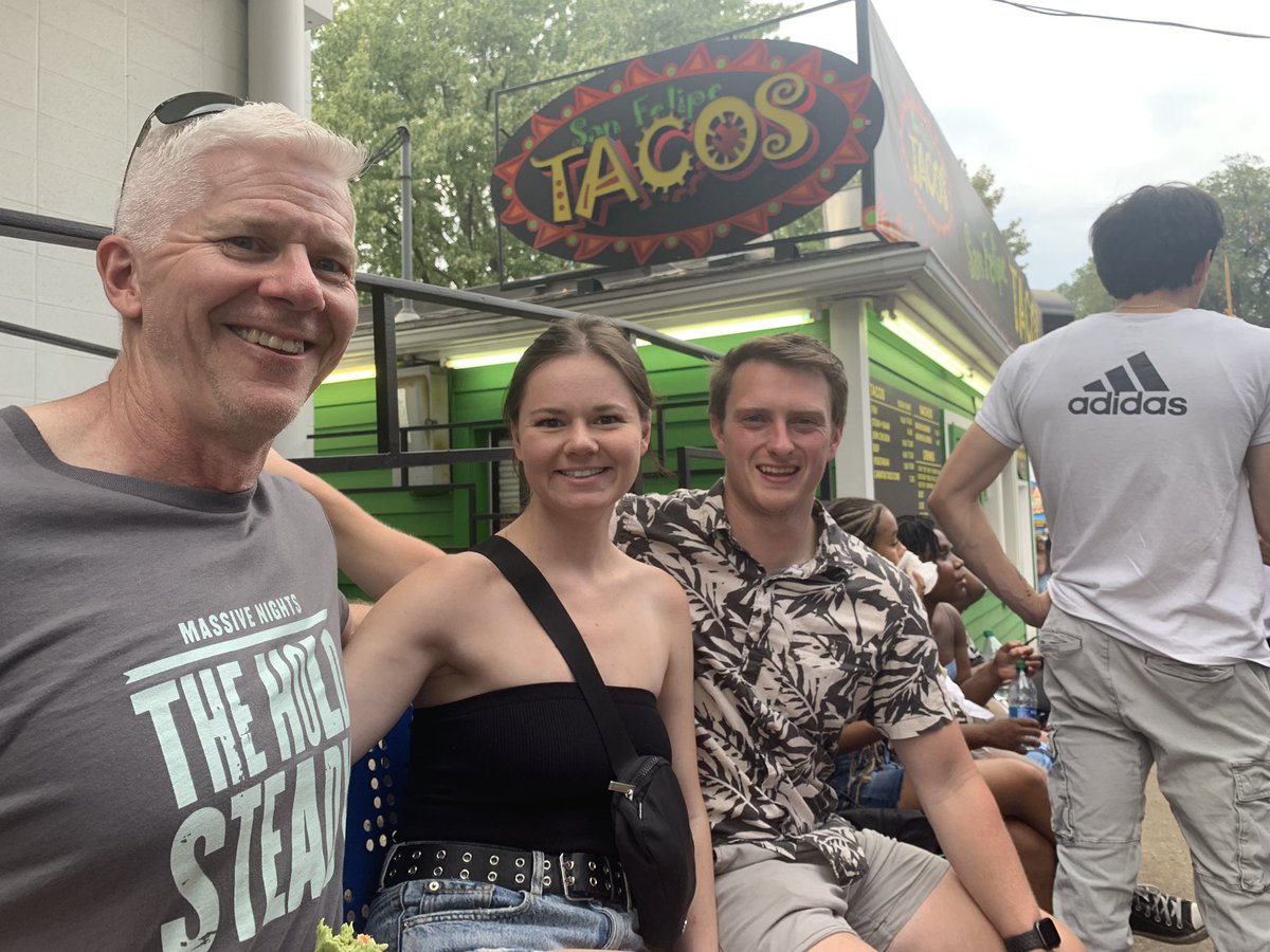 rockford1's tweet photo. Introducing my daughter and son in law to the @theholdsteady at the #mnstatefair https://t.co/JcADKkOueR