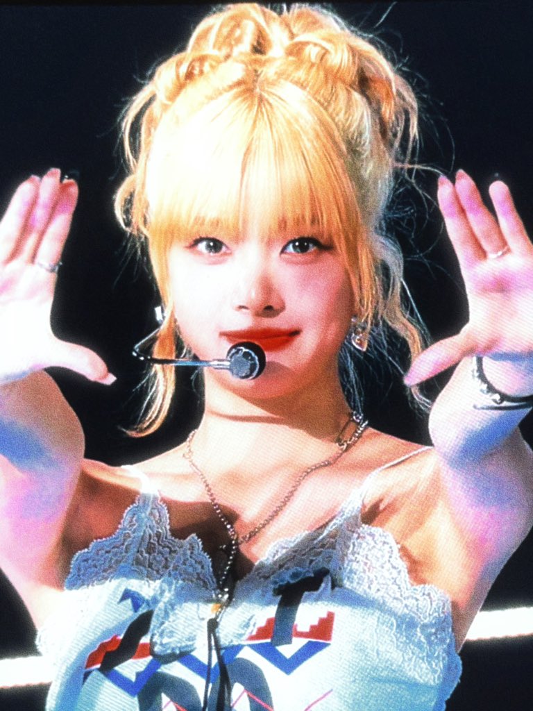 sourceunchae's tweet image. 