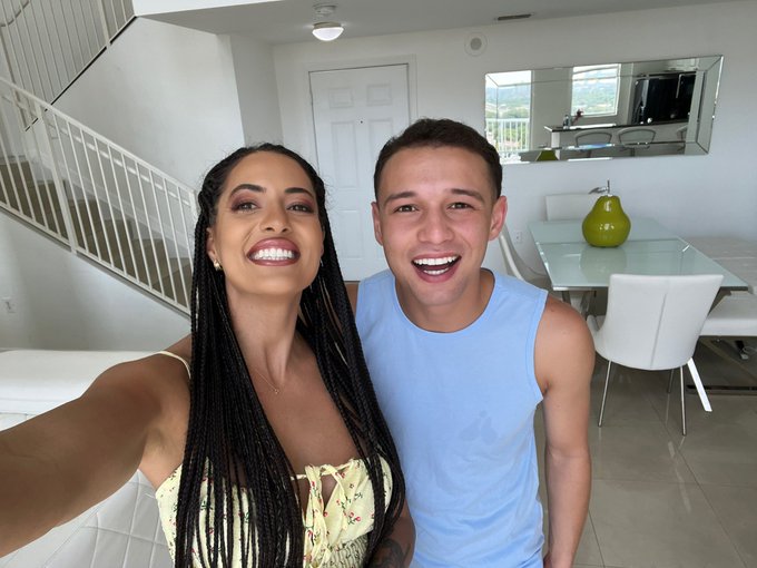 Met @JohnnyLovexxx on a dating app and went back to his place. He couldn&rsquo;t wait to see under my sundress<a class="tags" href="/tag/johnnylovexxx">@johnnylovexxx</a>