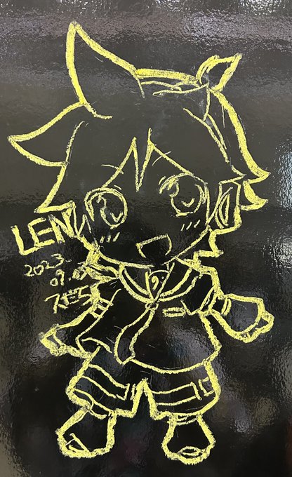 ピアプロの壁に鏡音レンを描きました 