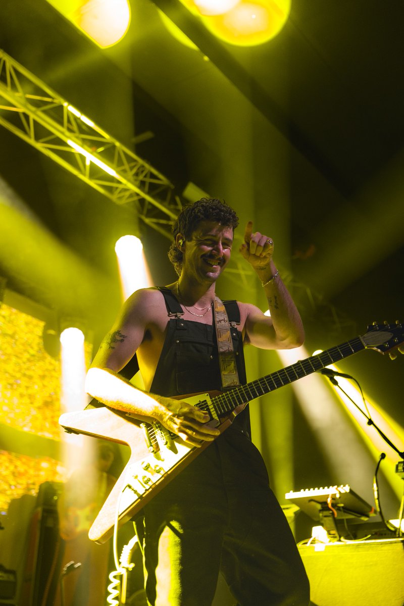 Sunday morning* ain’t ever seen anything like King Gizzard &amp; The Lizard Wizard before 🤘🦎

*technically 

<a href="/kinggizzard/">King Gizzard</a> <a href="/MancAcademy/">Manchester Academy🐝</a> <a href="/mancpsychfest/">ManchesterPsychFest</a>