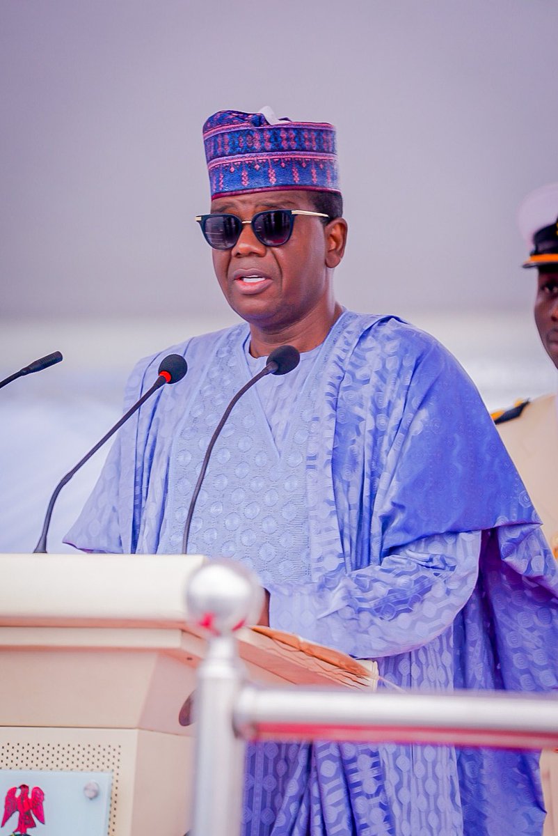 JoeAli007's tweet photo. The Honourable Minister of State for Defence, His Excellency (Dr.) Bello Matawalle MON, @bellomatawalle1 graced the occasion by attending the passing out ceremony of several Nigerian Navy officers, which was held in Onne, Rivers State. https://t.co/s0qIduvmL8