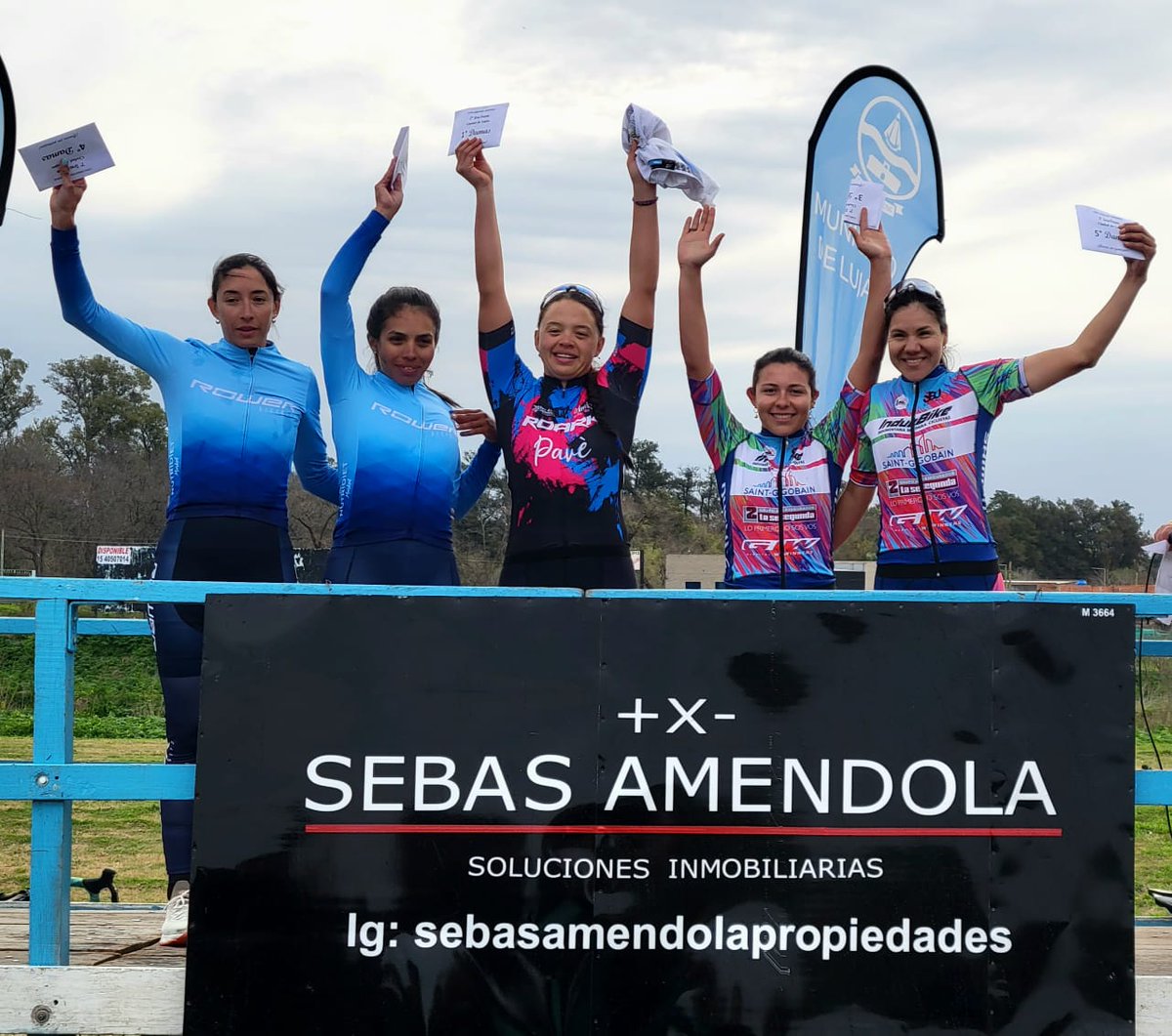 🆕 Estrenando colores pero con la costumbre de siempre de ser protagonistas: las #LadiesPower volaron en #Luján y se quedaron con el 3° y 5° lugar del podio, cortesía de nuestras <a href="/eliitocha/">elisssss</a> &amp; <a href="/MarielaDelg26/">Mariela Delgado</a>. 💪 ¡A seguir full gas!