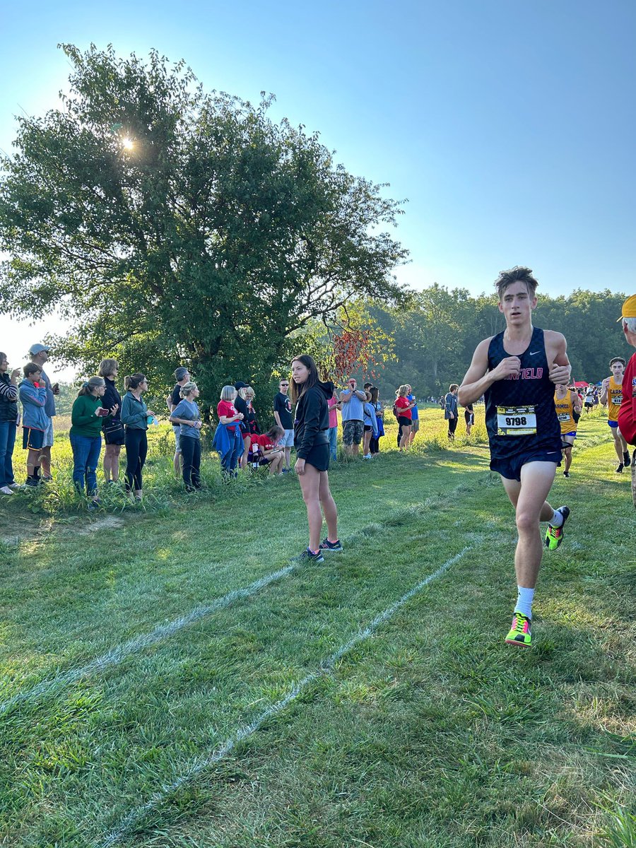 redpridexc's tweet photo. Jake Nehring becomes the newest member of the #RPXC Sub-16 Club with a season opener of 15:57! #FullBenefit https://t.co/0fL52LDxr6