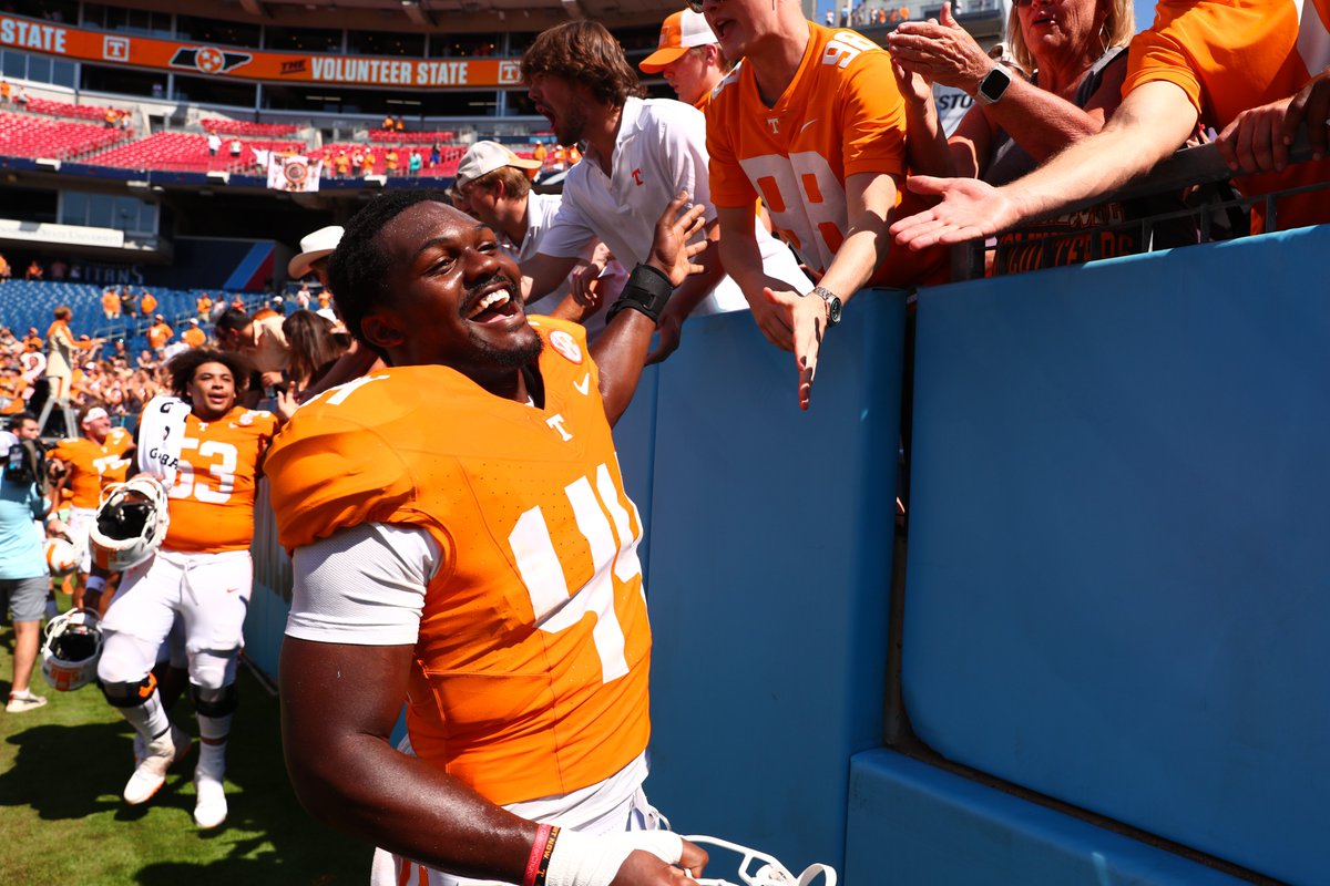 Vol_Football's tweet photo. Wins are best enjoyed with #VolNation https://t.co/drg47YnGKI