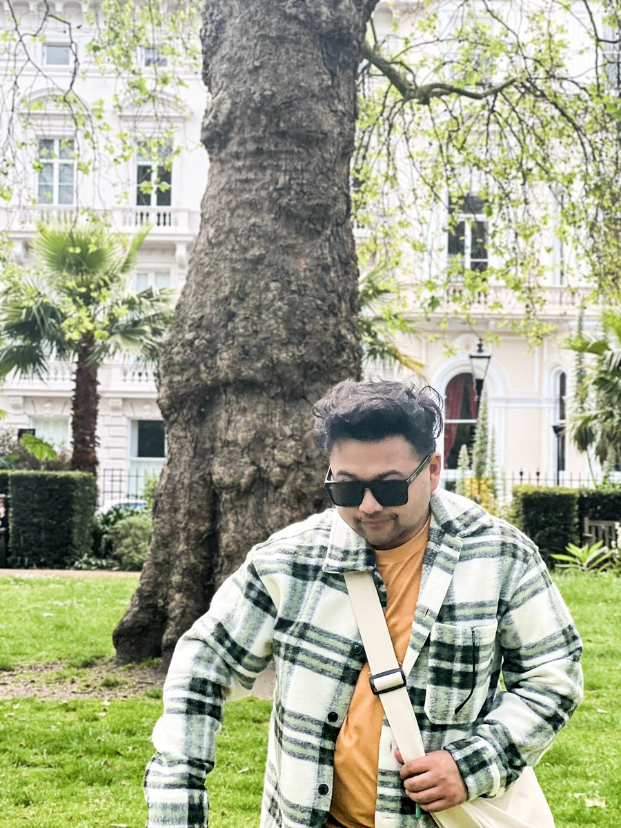 SenpaiTeeZee's tweet photo. 📍London 🇬🇧 https://t.co/bhMAngYFV0