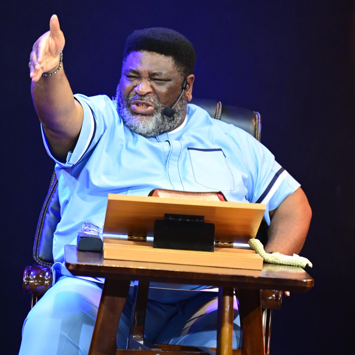 RevKayToday's tweet photo. Satan can use anything to kill a soul; he can even use the things God commits to such one. Whosoever is looking for salvation should be willing to lose everything he counts as his life.
#RevKayToday #RevKayodeOyegoke https://t.co/AxNfIG5smt