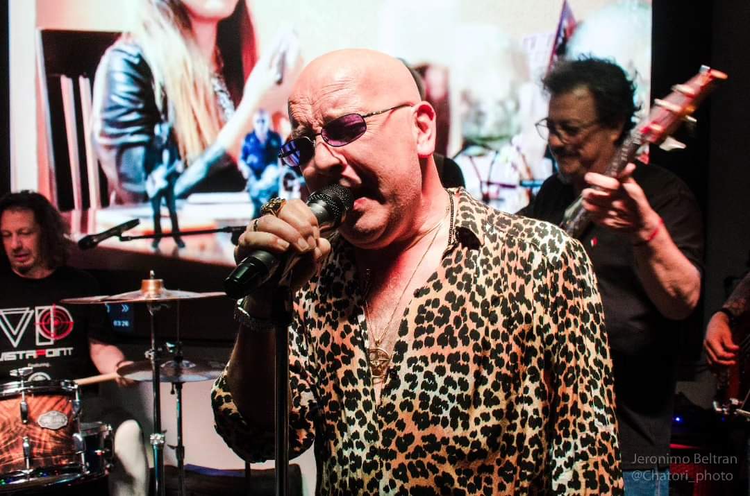 kickdelbianco's tweet photo. Estamos en la galería fotográfica de #satoriphotos. Mil gracias
#kickdelbianco #argentina #NuncaEsTarde #mexico #rock #blues #ravenfamily #ravenpicks #lovemylife #lovemyjob #lovemusic
@spotifymexico #MalaVidaTV
#photography #photooftheday
@vistapointoficial
@diegokopushian https://t.co/WLI859jvy3