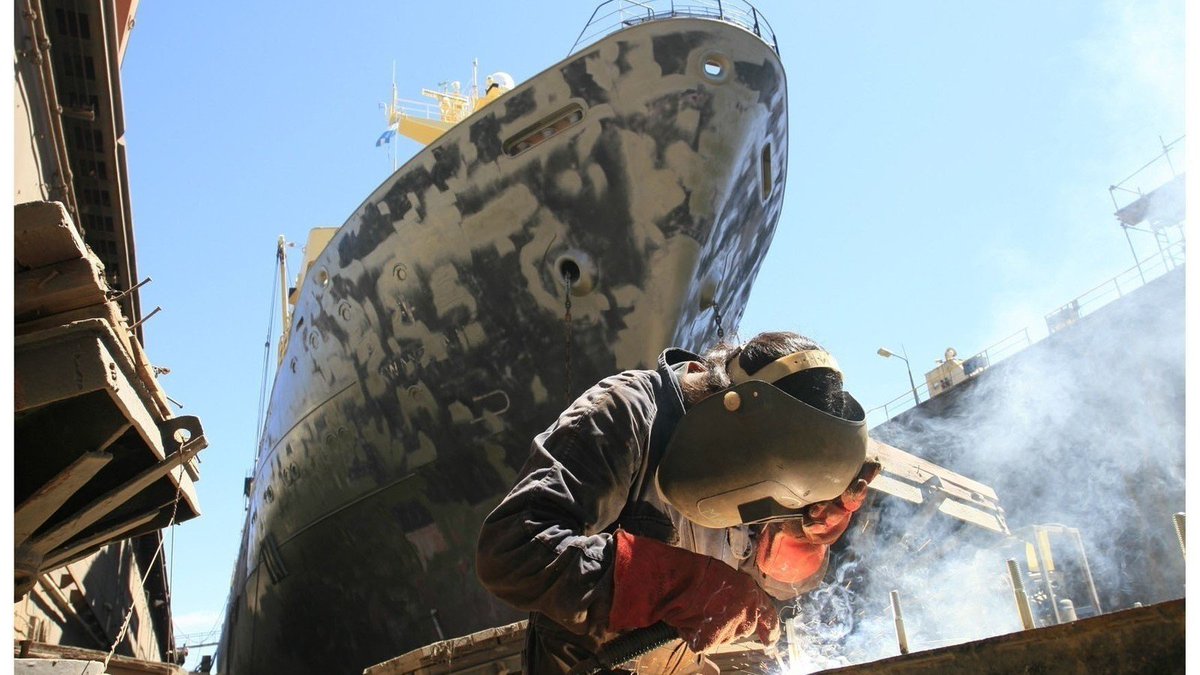RicardoAlnso's tweet photo. La importancia de la Soldadura Industrial / Naval https://t.co/8ll1knLOLO https://t.co/aLGaNeW6Gn