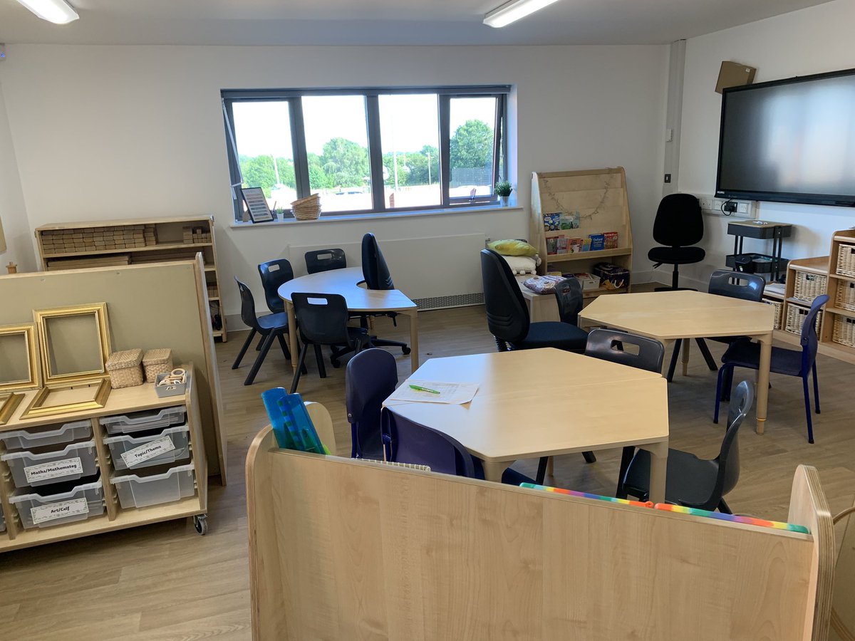 MrsALansom's tweet photo. Exciting times ahead, 18 months in a portakabin, finally into our new room! Slowly getting there. #resourceprovision #yyhj https://t.co/RDug1wpuaN