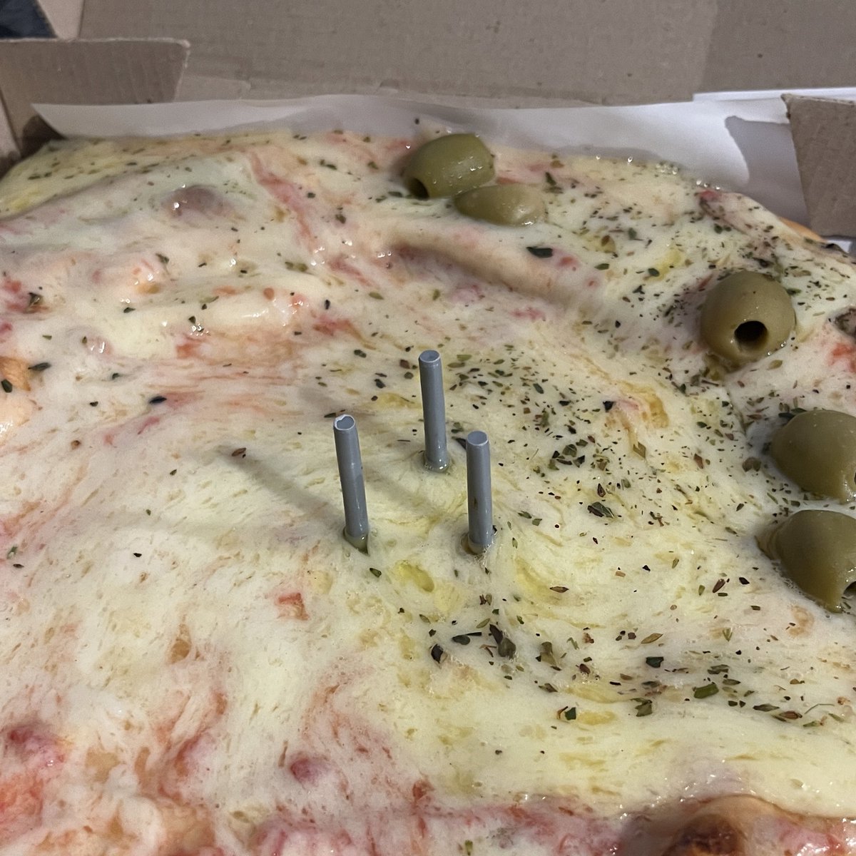 Cuando el pizzero haya salido anoche no dirá nada, pero habrá señales…
