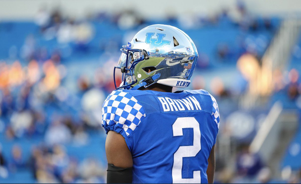 JoshSims_23's tweet photo. #AGTG Beyond Blessed to receive an offer from University of Kentucky @UKFootball 
@NatlPlaymkrsAca @NCEC_Recruiting @CWilson_NPA @BallHawkU @supermax100_ @smsbacademy @PCHS_Firebirds https://t.co/BBA72CBCy8