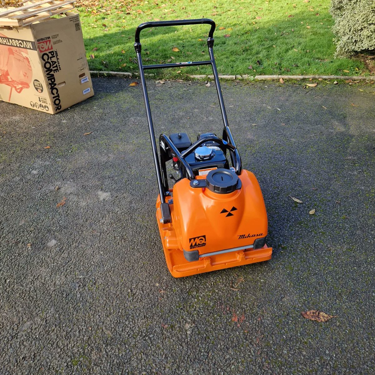 CarlPenrose's tweet photo. Reinstatement work recently carried, new compactor plate helped, roads, car parks what ever you need resurfacing let us know, free quotes and advice toffsgroundworks@live.co.uk #Tarmac #Reinstatement #Oswestry #Ellesmere #Groundworks #paving https://t.co/rlicUKrg2V