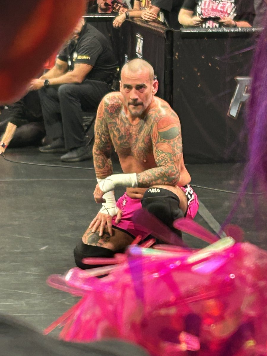 wiggstertom's tweet image. #TeamCMPunk #TonyKhanSnortsCoke