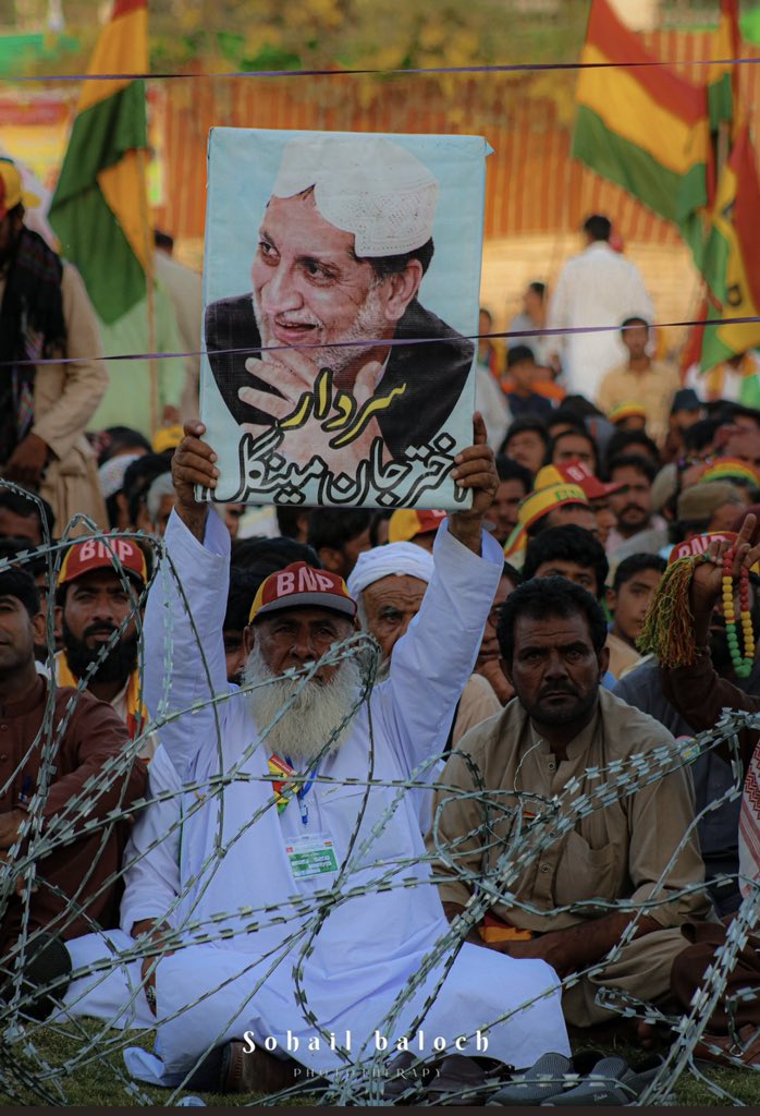 کشتی نہیں بدلی دریا بھی نہیں بدلا
ہم ڈوبنے والوں کا جذبہ بھی نہیں بدلا
ہے شوقِ سفر ایسا اِک عمر ہوئی ہم نے
منزل نہیں پائی رستہ نہیں بدلا