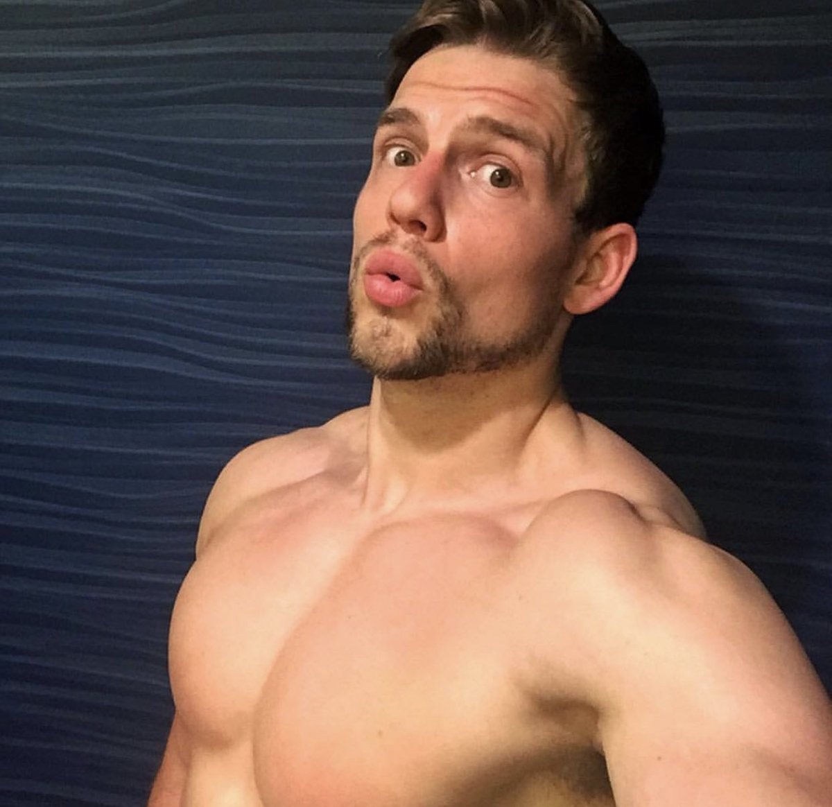 Daniel (@daniel209126370) on Twitter photo 