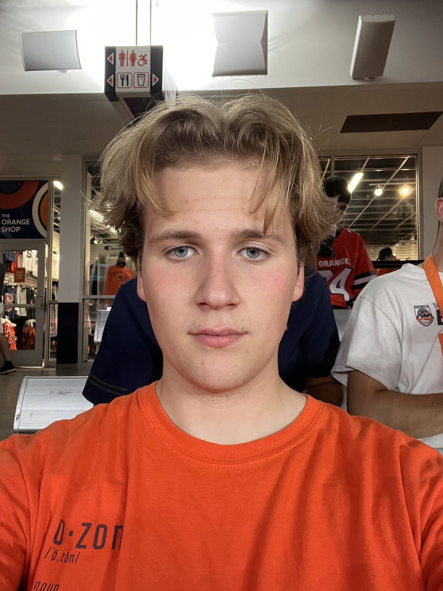 willthecusefan's tweet photo. Glad to be back everybody. So many familiar faces in the stands. Come say hi. Orange. @cusepromos #cusepromos #orange https://t.co/gjuFihHwtG