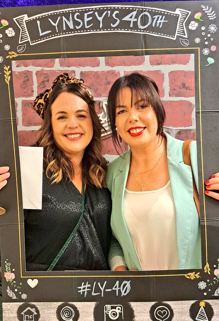 Debbie1311's tweet image. Out out! ♥️🥂
#LY-40