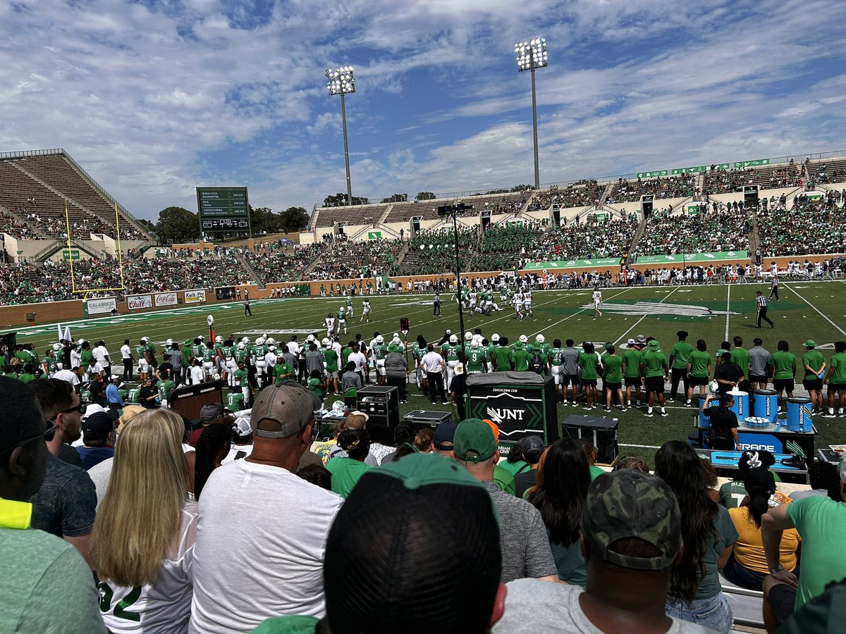 I mean….not a bad way to spend a Saturday! #gmg #espn3