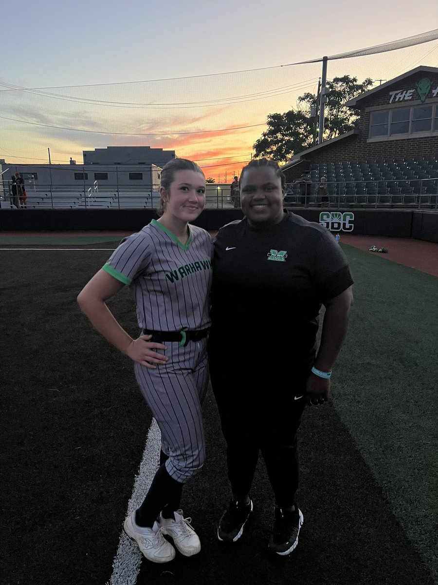 Brenna Parker tweet media