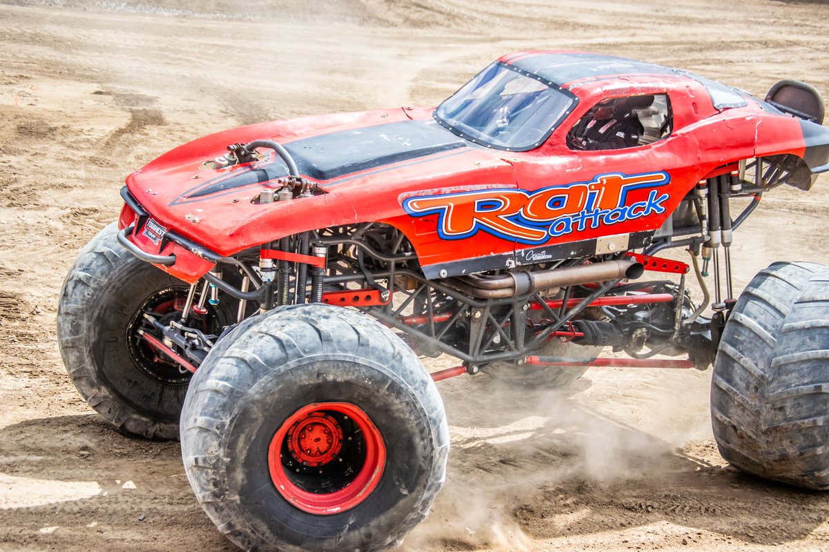 PhotographerDC's tweet photo. Rat attack wins the @ToughestMonster tour at the @colostatefair! #monstertruck #coloradostatefair https://t.co/NDxFh2SEQl