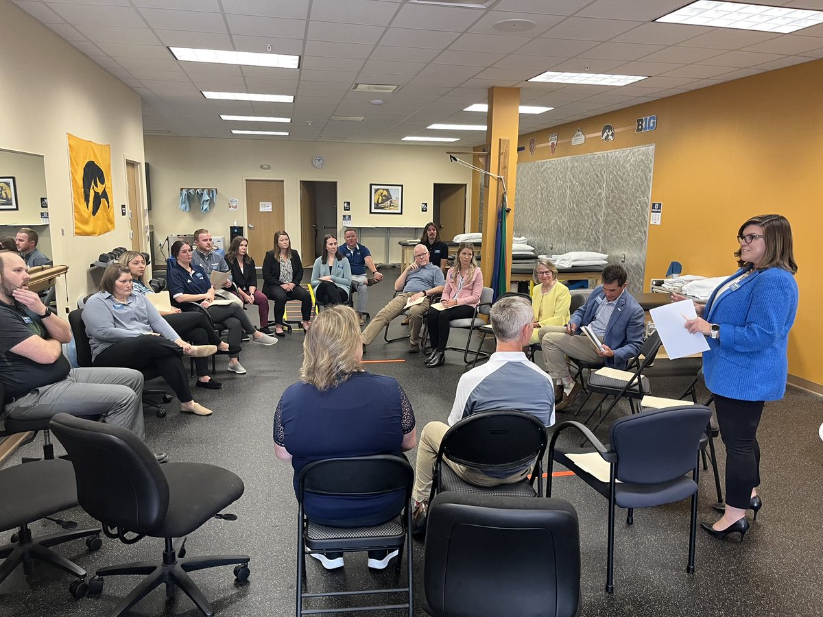 RepMMM's tweet photo. Earlier this week, I visited Athletico Physical Therapy in North Liberty and Coralville to discuss patient care, staffing needs, supervision standards &amp; the Strengthening Medicare for Patients and Providers Act. Thank you all for the discussion! https://t.co/YnimuLKJZC
