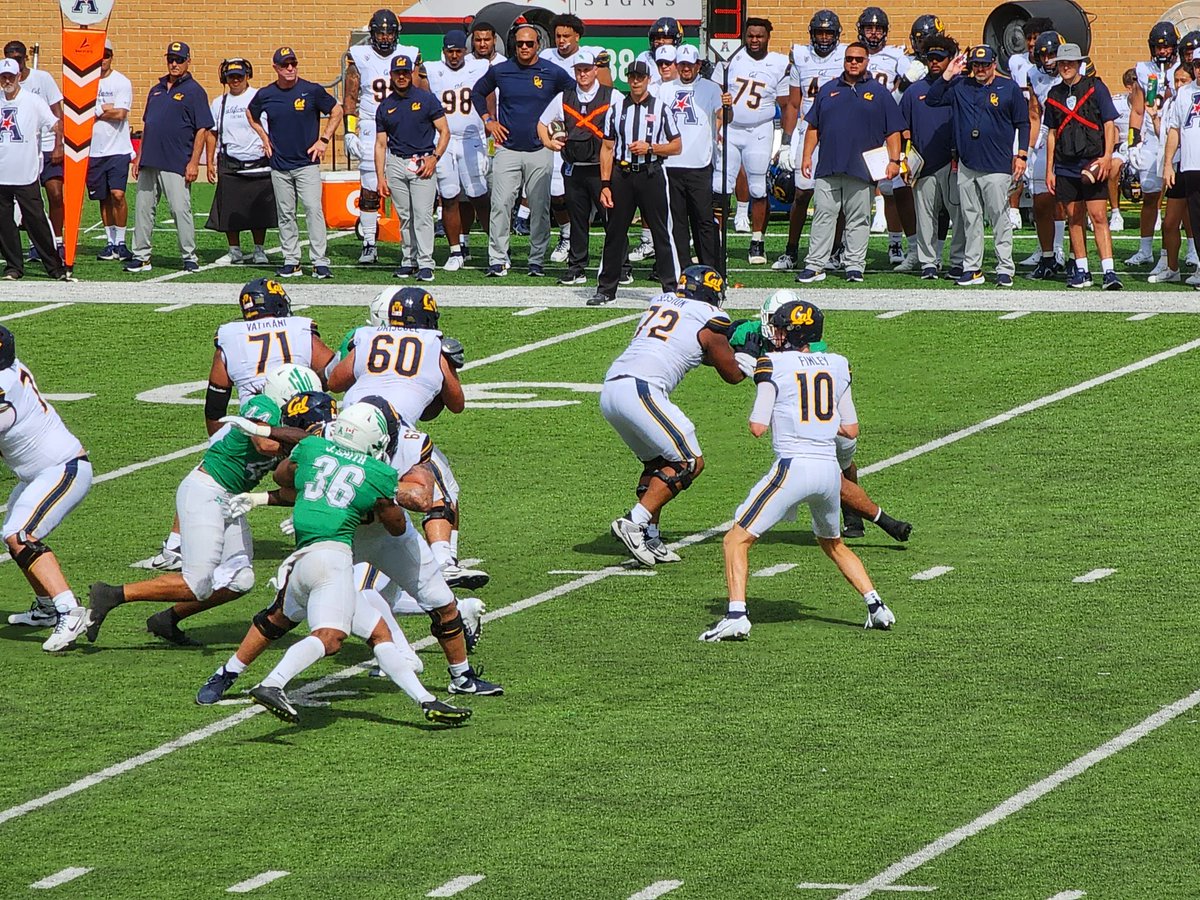 chmarkw's tweet photo. Let's make North Texas #bearterritory @gobears #GMG https://t.co/zFecfChVrV