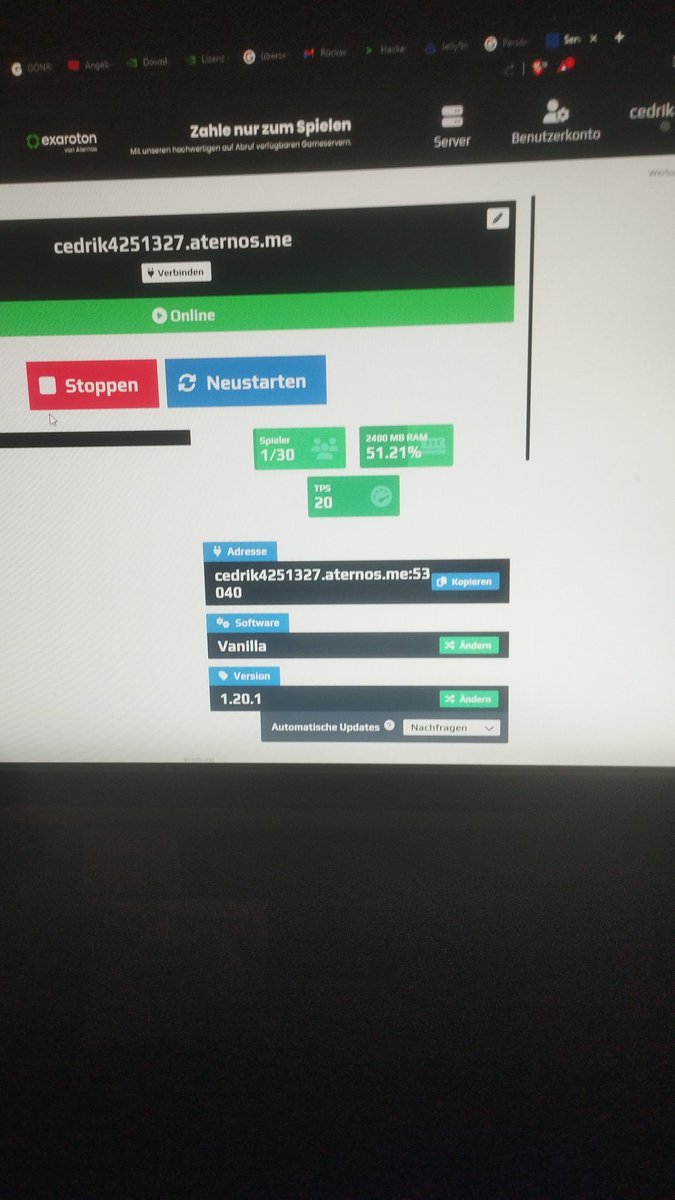 ErforscheIch's tweet photo. Das ist mein Minecraft Server ist echt öffentlich Zugriff und kreativmodus ist auch sogar aktiviert kann jeder spielen und es wird auch regelmäßig auch Backups gemacht https://t.co/EHA2vit9Zk