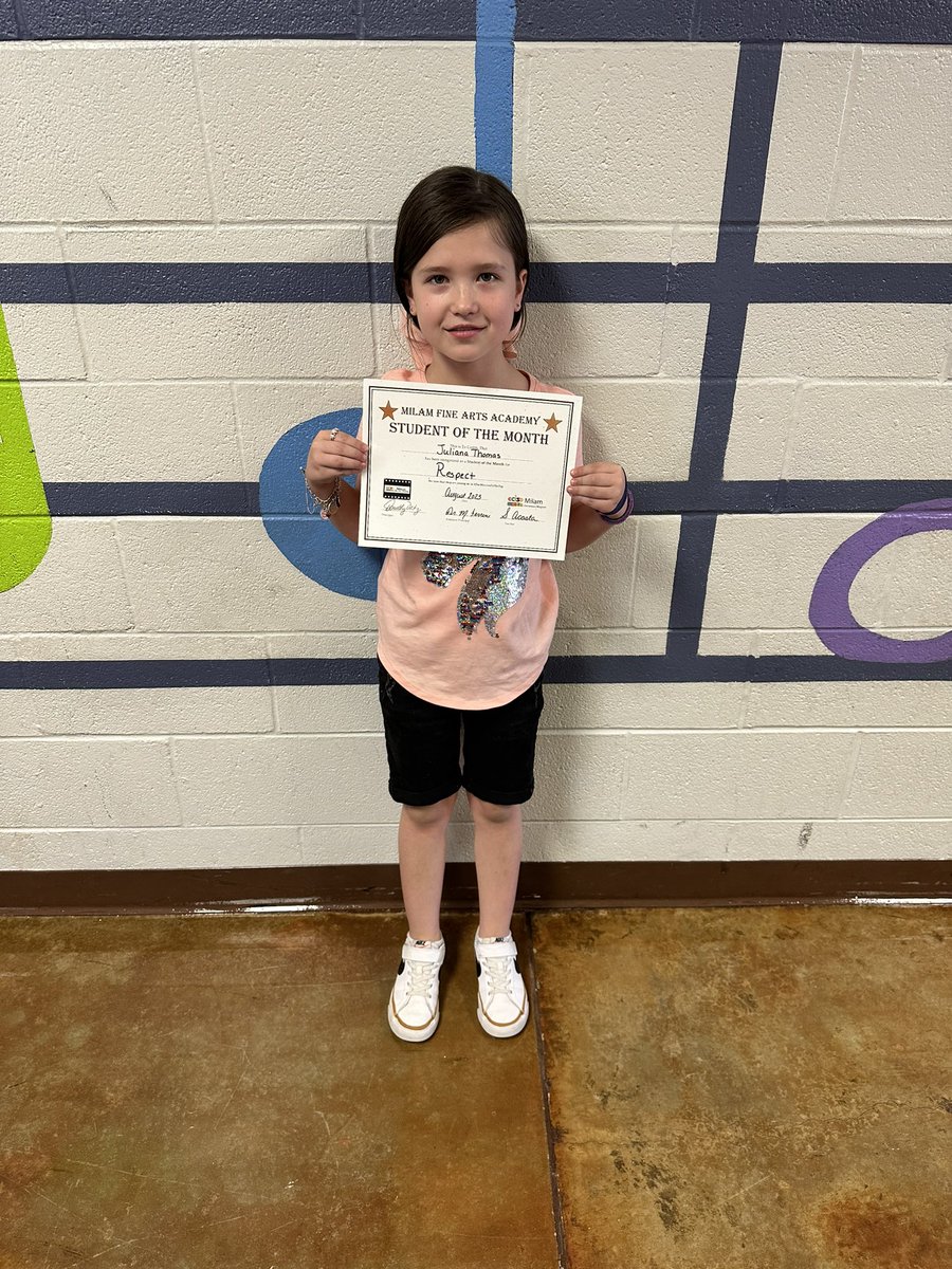 MilamMagnet's tweet photo. Congrats to our (August) Student of the Month recipients!! The core value we honored scholars for this month was RESPECT!! #Leaders #WayToGo #TeamMilam #ItsOURtimetoSHINE 😁⭐️💯 All recipients pics can be seen on Facebook!! https://t.co/dhRjLcz4xA