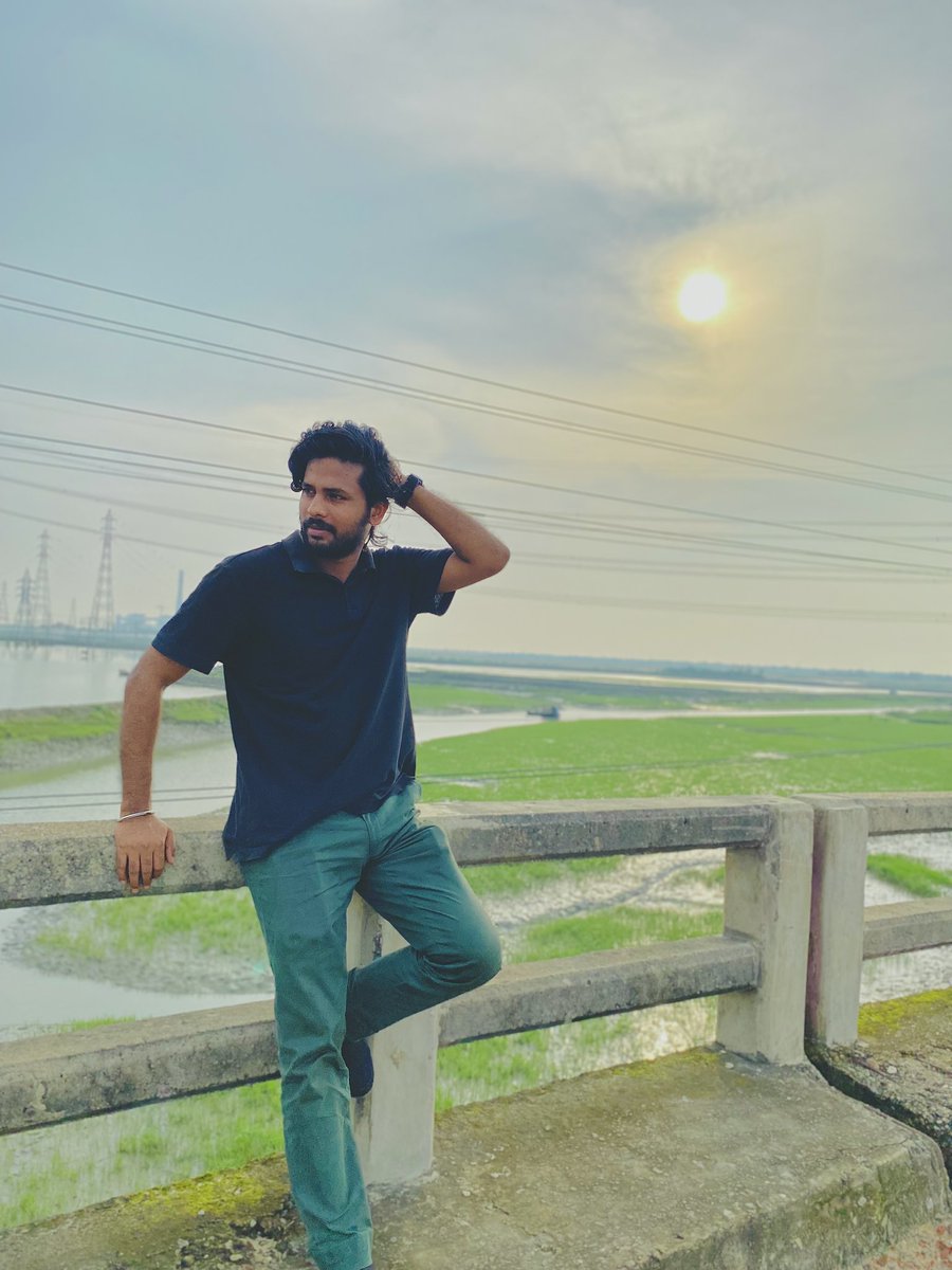 SiamShohel's tweet photo. বেলা ফুরাবার আগে
একটা সেকেন্ডহ্যান্ড জীবন বিক্রি করা হবে... https://t.co/ttNCgazgX1