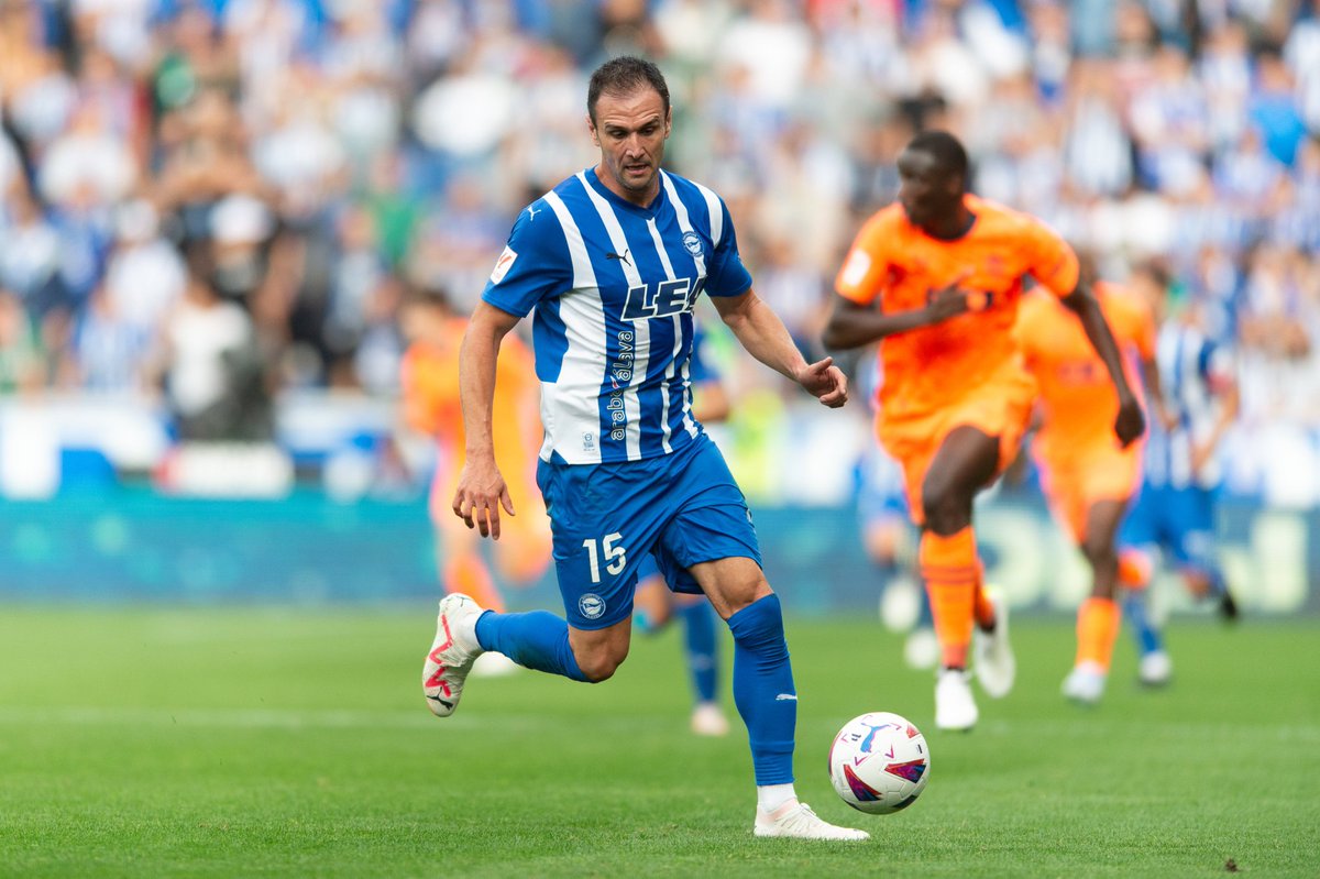 La del delantero goleador con el 1️⃣5️⃣ nos la sabemos y nos gusta mucho  😌☺️ <a href="/Mery15Ortiz/">Mery</a> 🤝 KIKEGOL