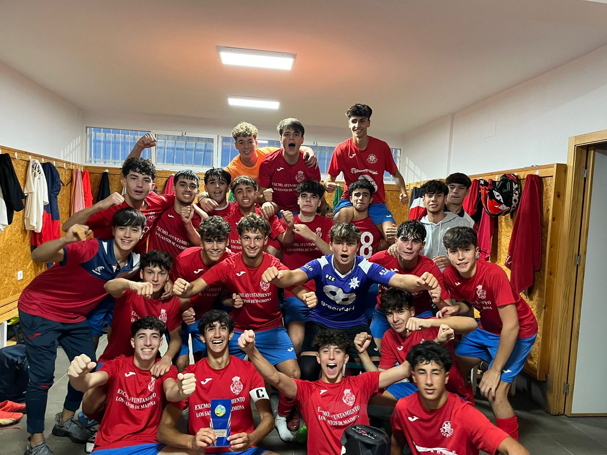 🏆𝕿𝖗𝖔𝖋𝖊𝖔 𝖁𝖎𝖗𝖌𝖊𝖓 𝖉𝖊 𝖑𝖆 𝕰𝖘𝖙𝖗𝖊𝖑𝖑𝖆

Categoría 𝗃𝗎𝗏𝖾𝗇𝗂𝗅 

Final 

UC La Estrella 1-0 UD Fte de Cantos
 
⚽Pablo Pachón

Nuestros juveniles se proclaman campeones ante un equipo de superior categoría