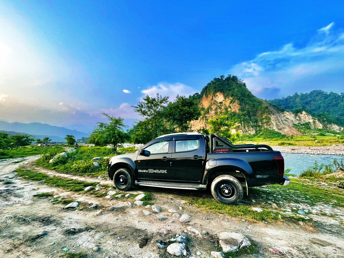 excelsior_ne's tweet photo. Taking the #scenicroute this weekend.
#offbeatnortheast #isuzu https://t.co/SwZxyKuE9b